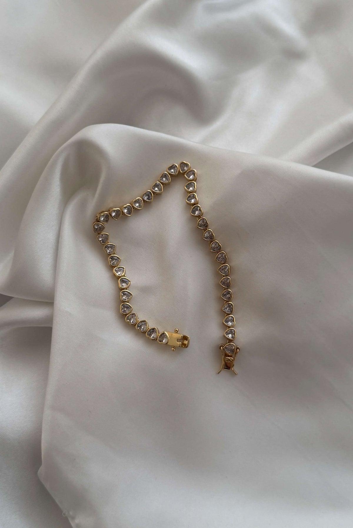 ZEYA - Arabella Heart Tennis Bracelet