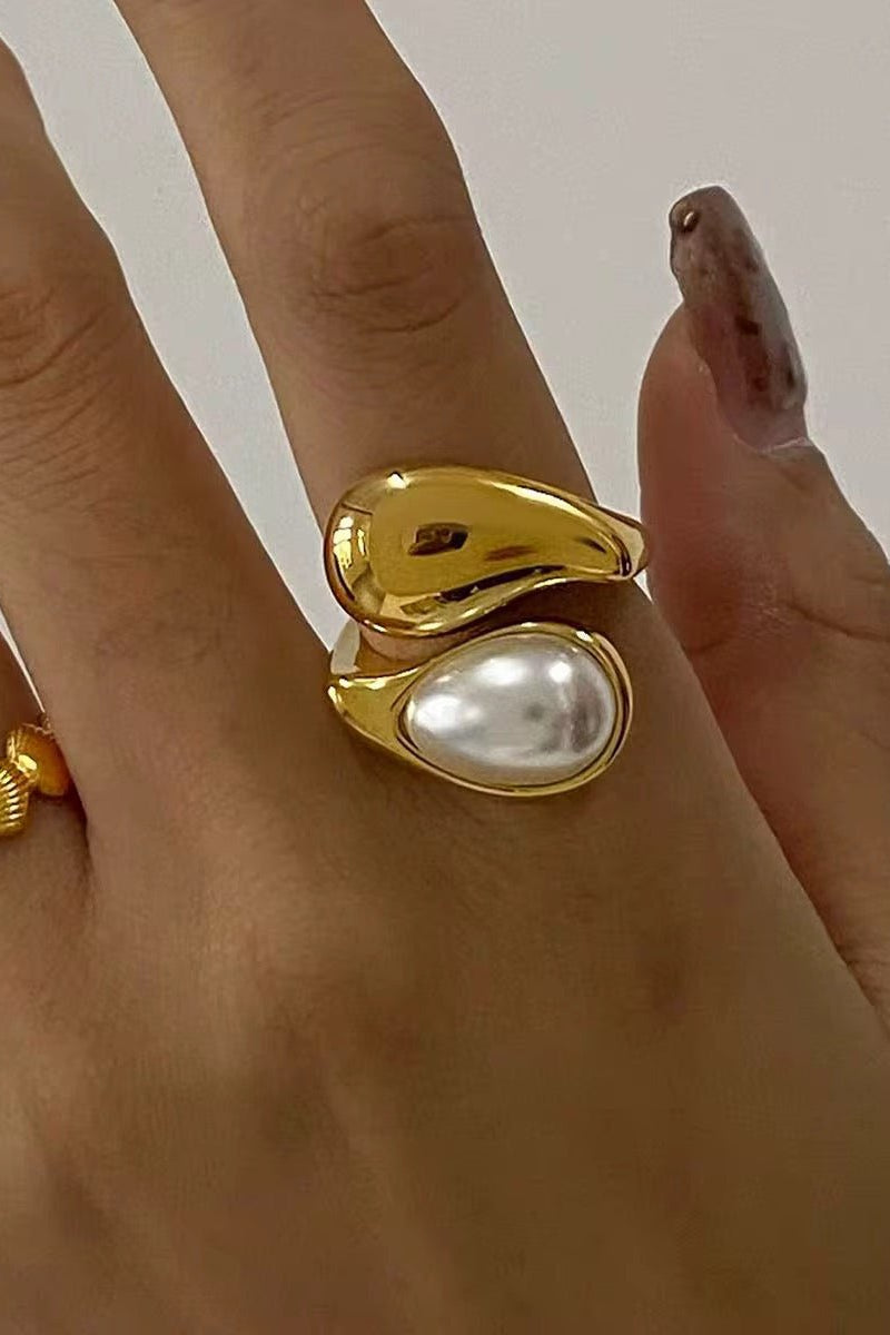 ZEYA - Dahlia Pearl Ring
