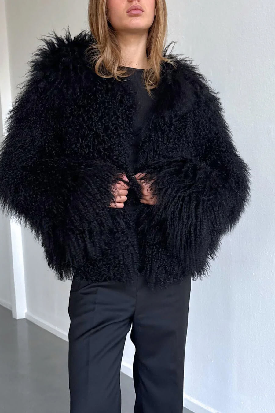 ZEYA - Diana Fluffy Cropped Faux Fur Coat
