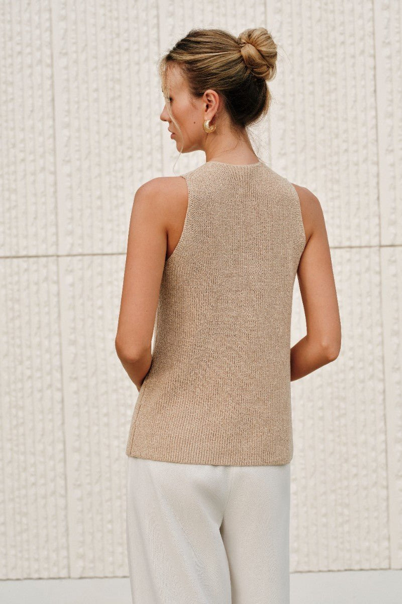 ZEYA - Laura Halter Cross-Over Tank Top