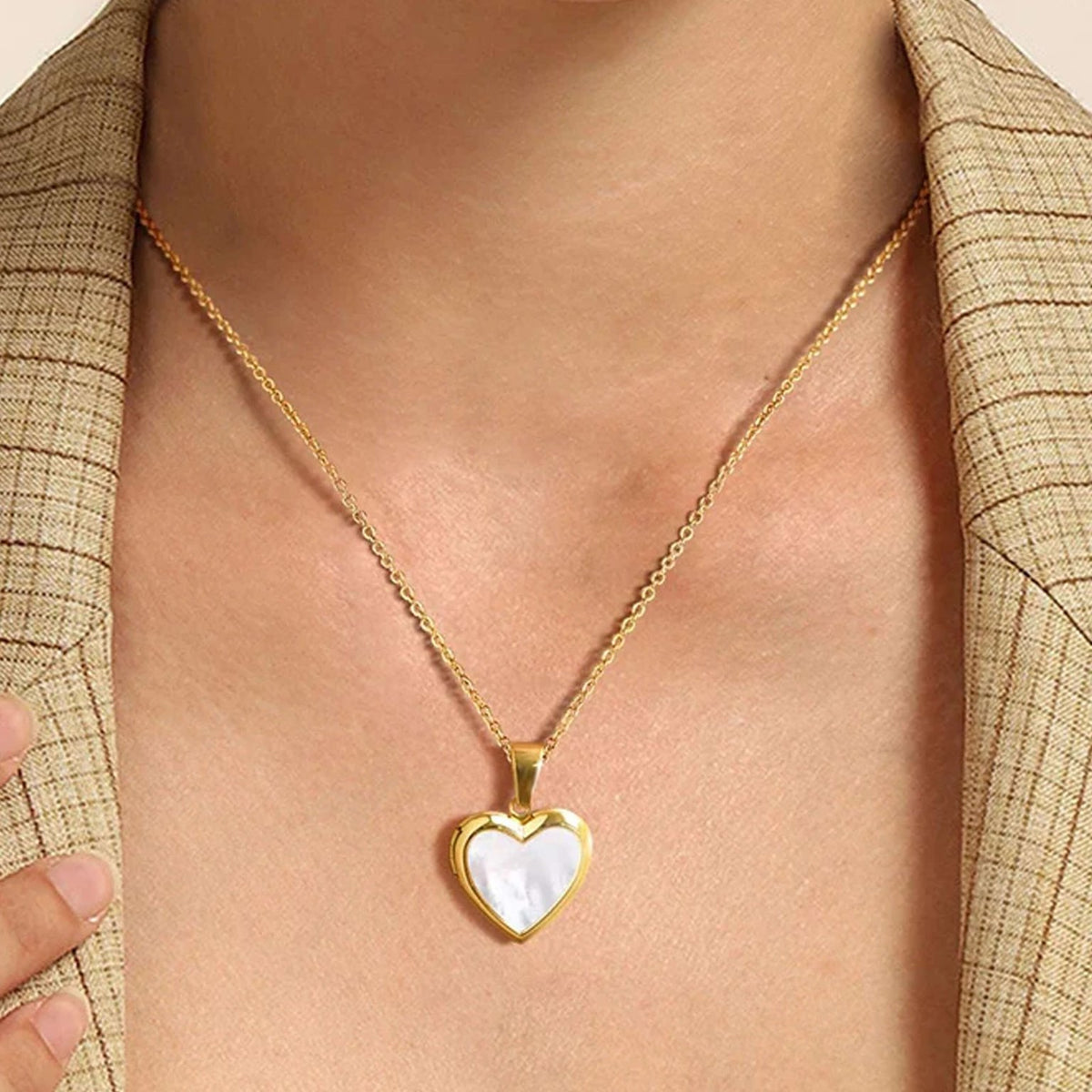 ZEYA - Selene Heart Locket Necklace