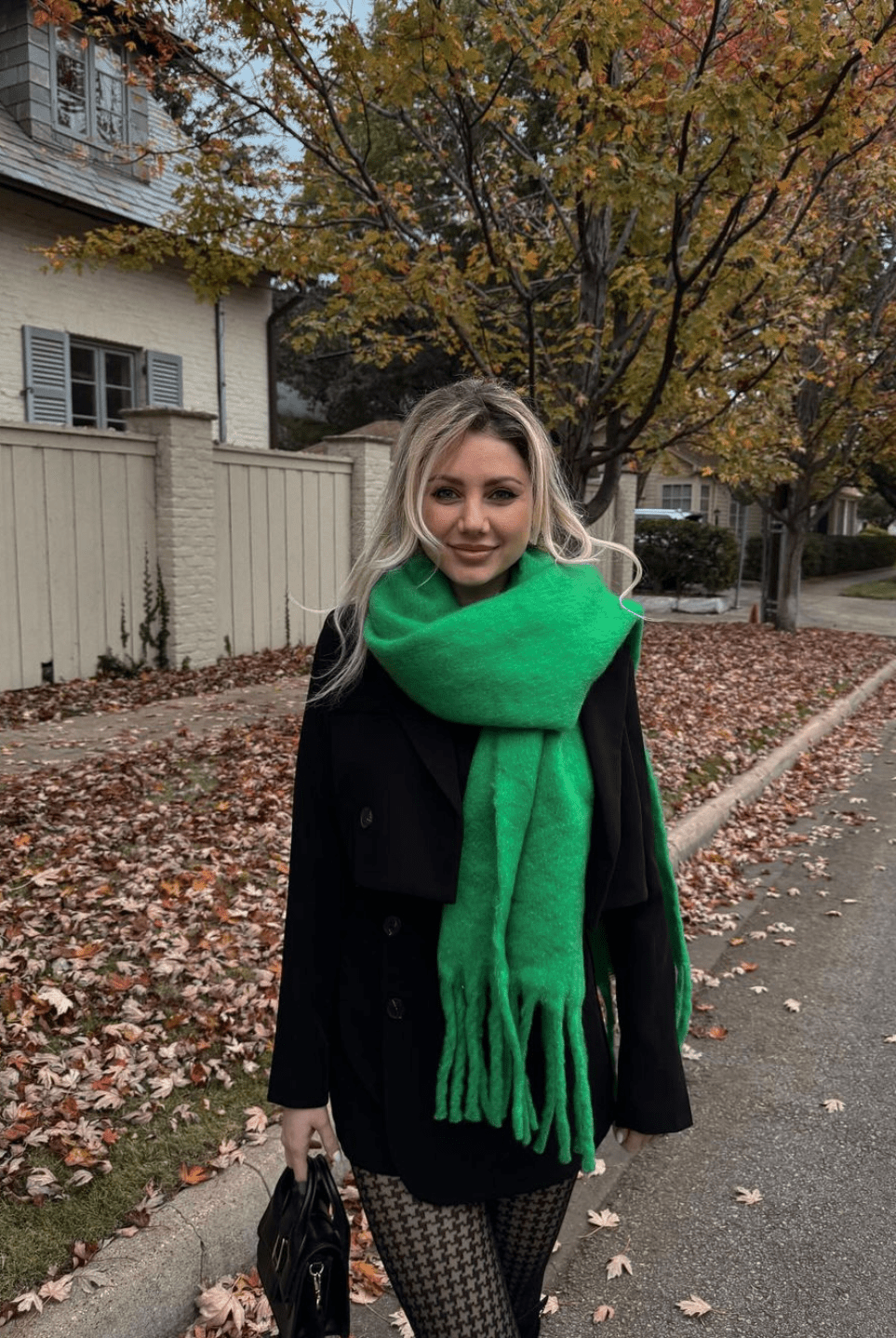 ZEYA - Thigh - Length Chunky Knit Scarf