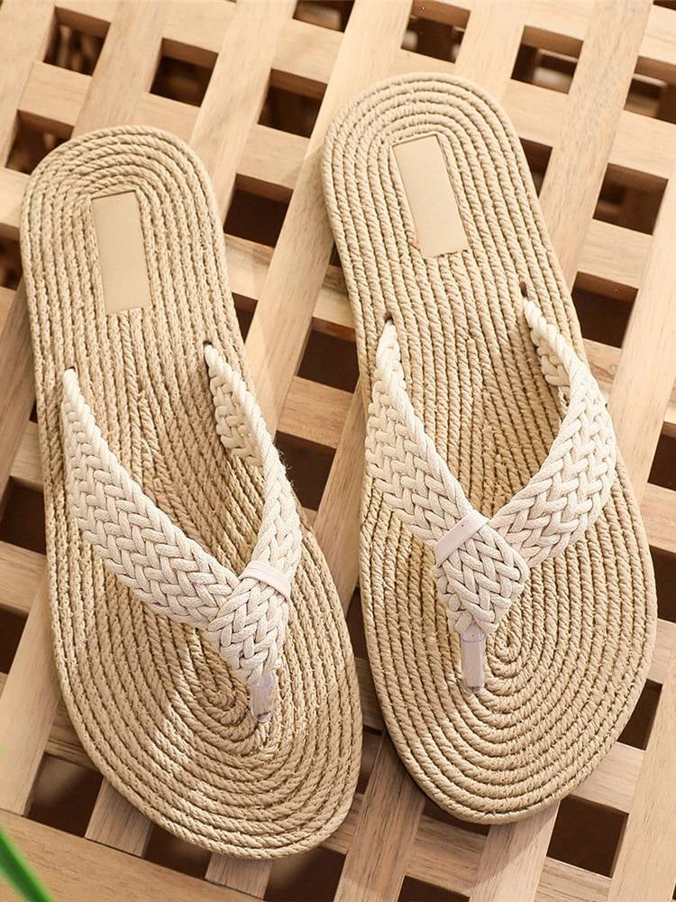 Coral Beach. Mules plates