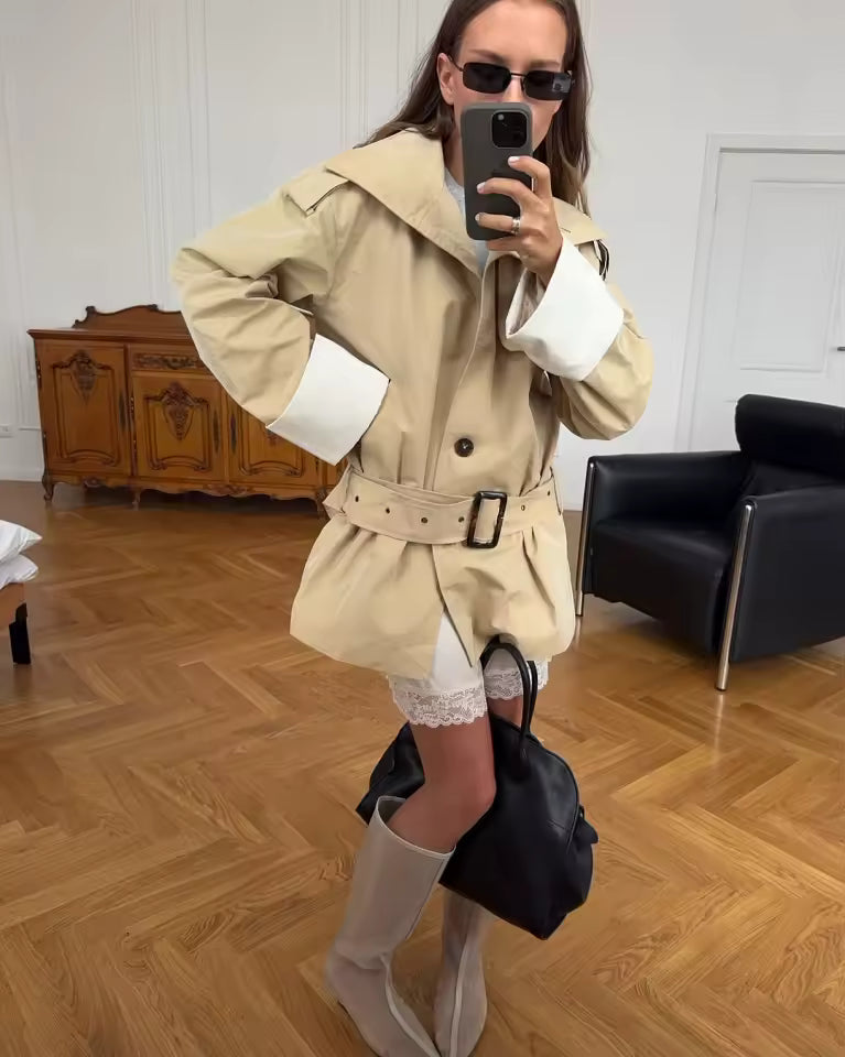 Trench-coat ceinturé Evelyn à poignets contrastés