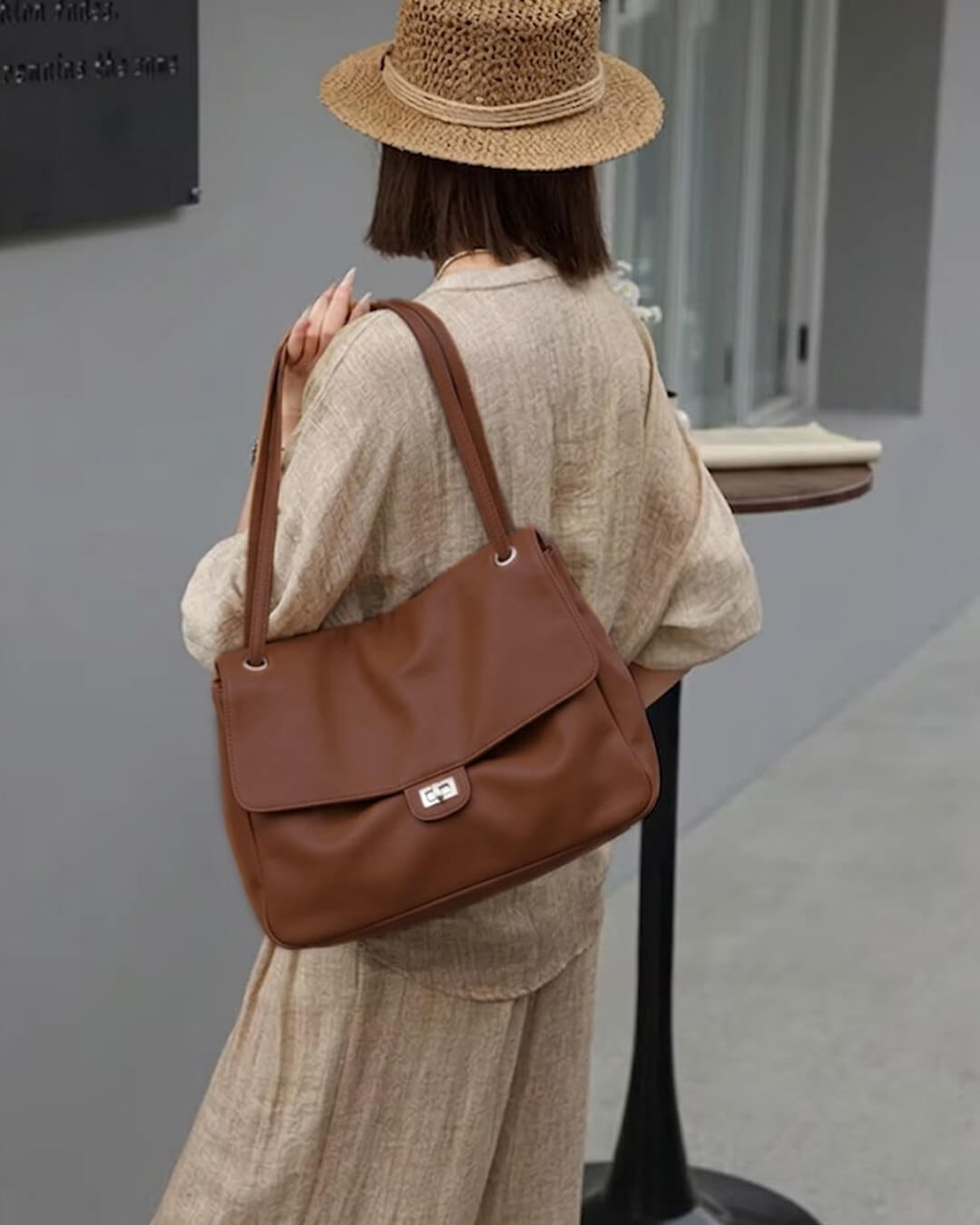Sac à bandoulière en cuir Ava Maxi Flap