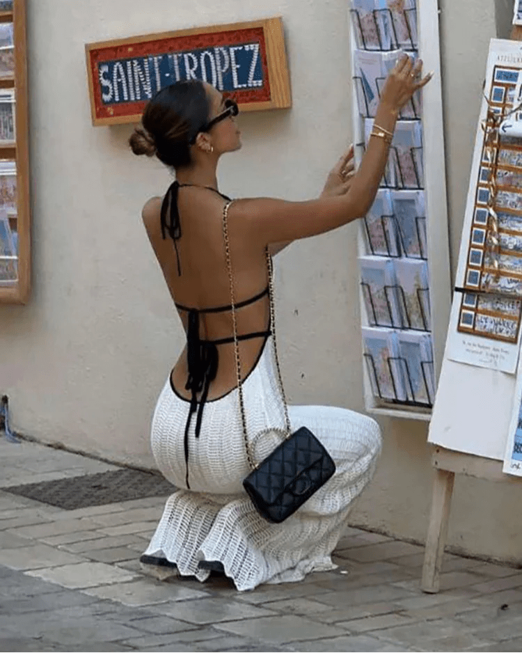 Hannie. Robe maxi halter à lacets