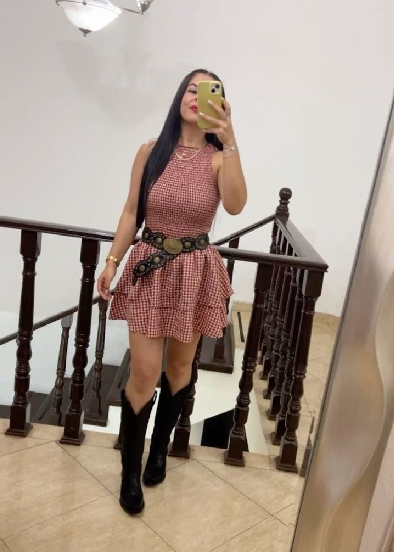 Robe courte à carreaux Linda avec smocks