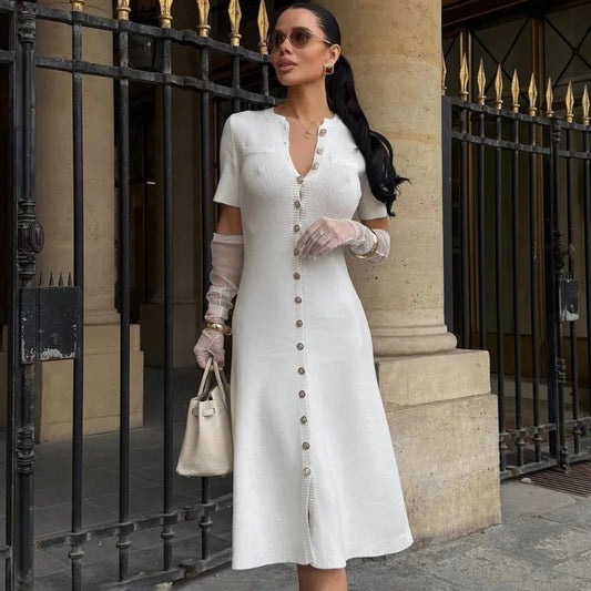 Robe Yara en maille côtelée boutonnée devant