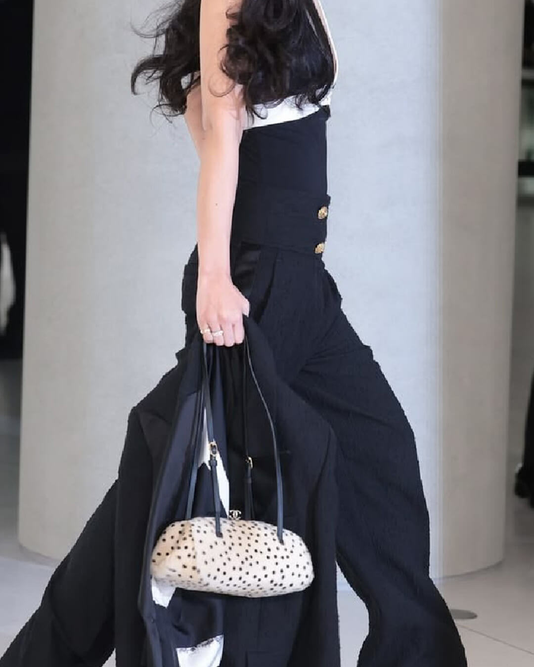 Sac bandoulière en fausse fourrure Layla motif guépard