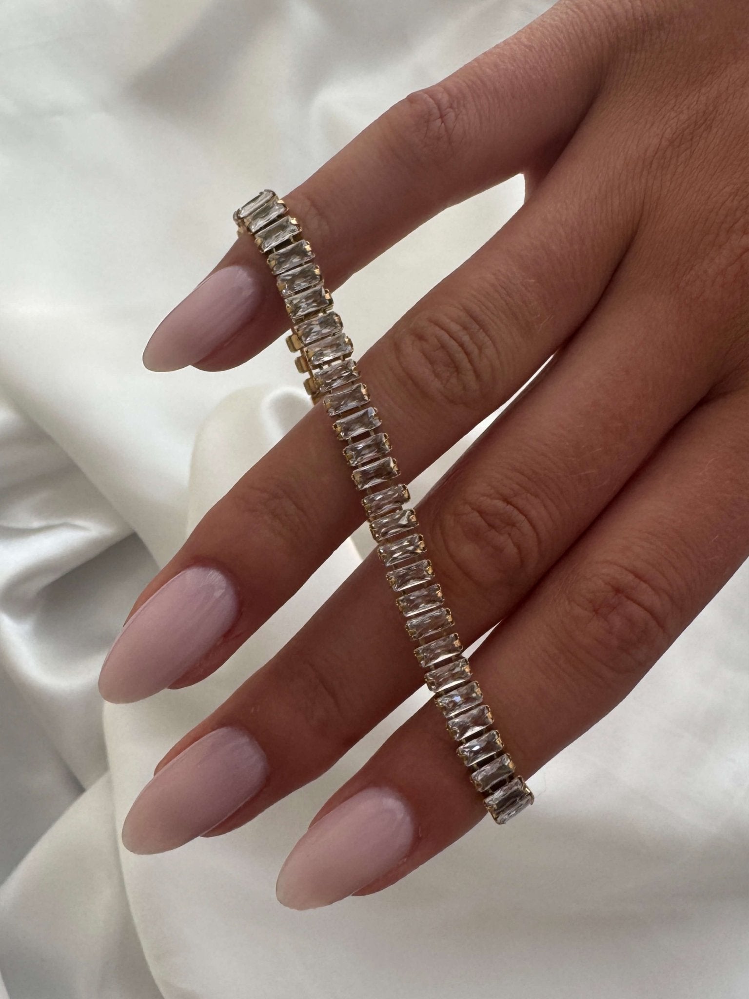 ZEYA - Baguette Tennis Bracelet