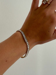 Bracelet tennis en zircone taille baguette
