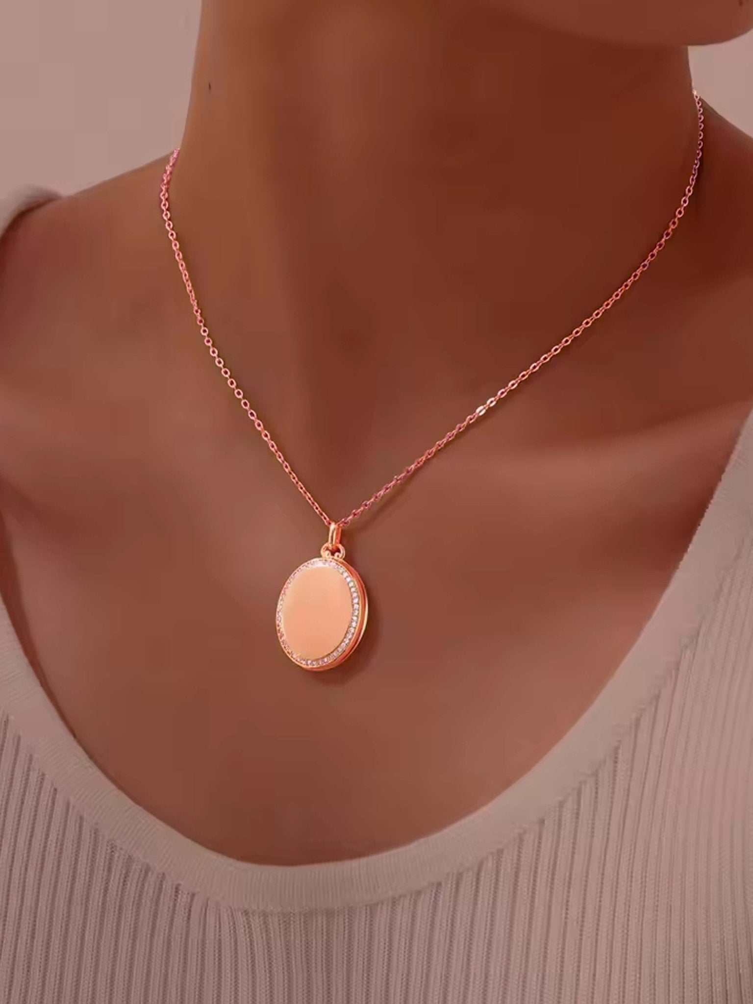 ZEYA - Faye Locker Necklace