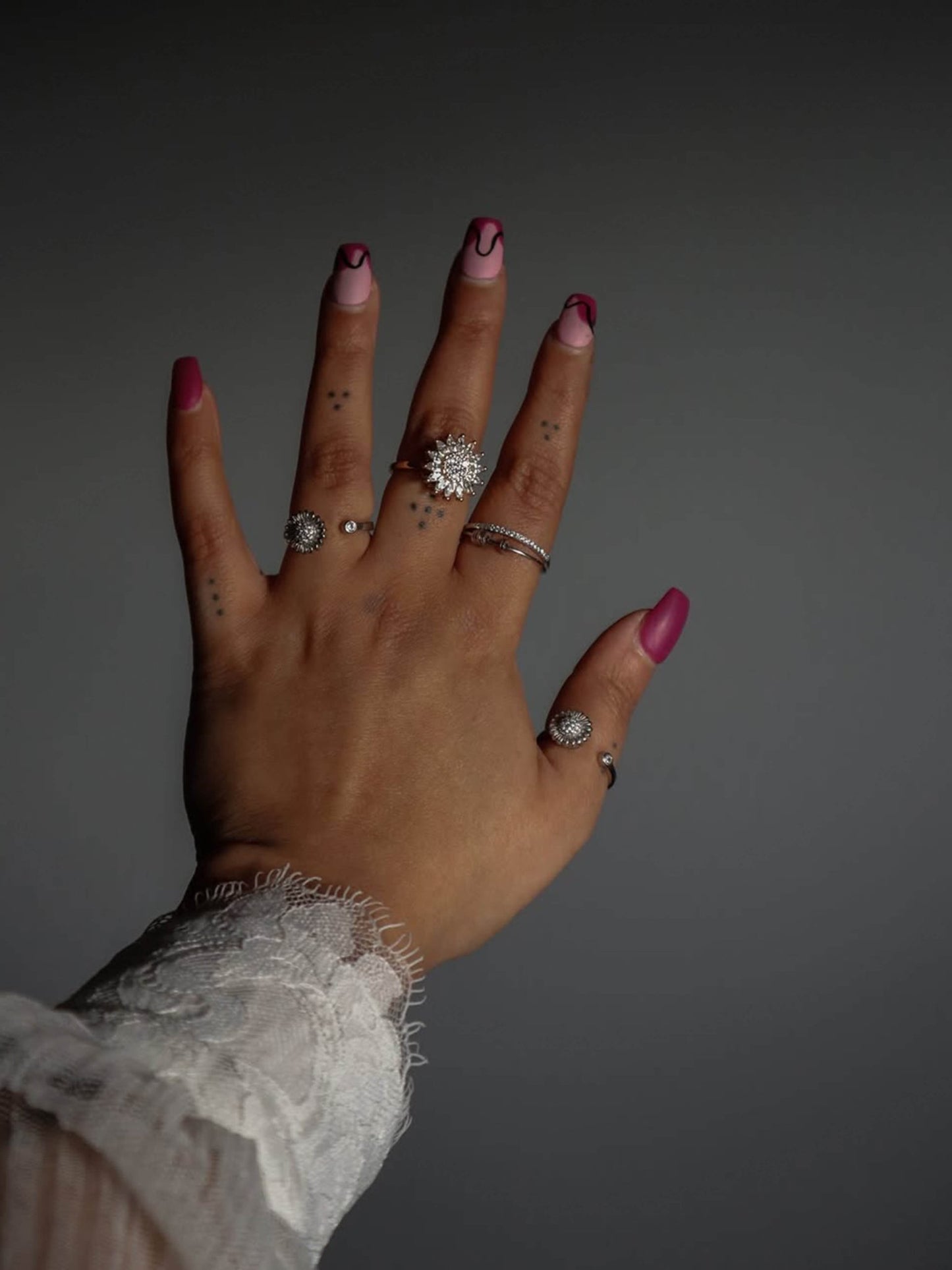 ZEYA - Flower Spinner Ring