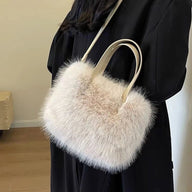 Sac bandoulière en fausse fourrure Giselle