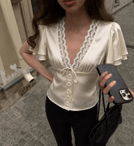 Chemisier Greta en satin à boutons