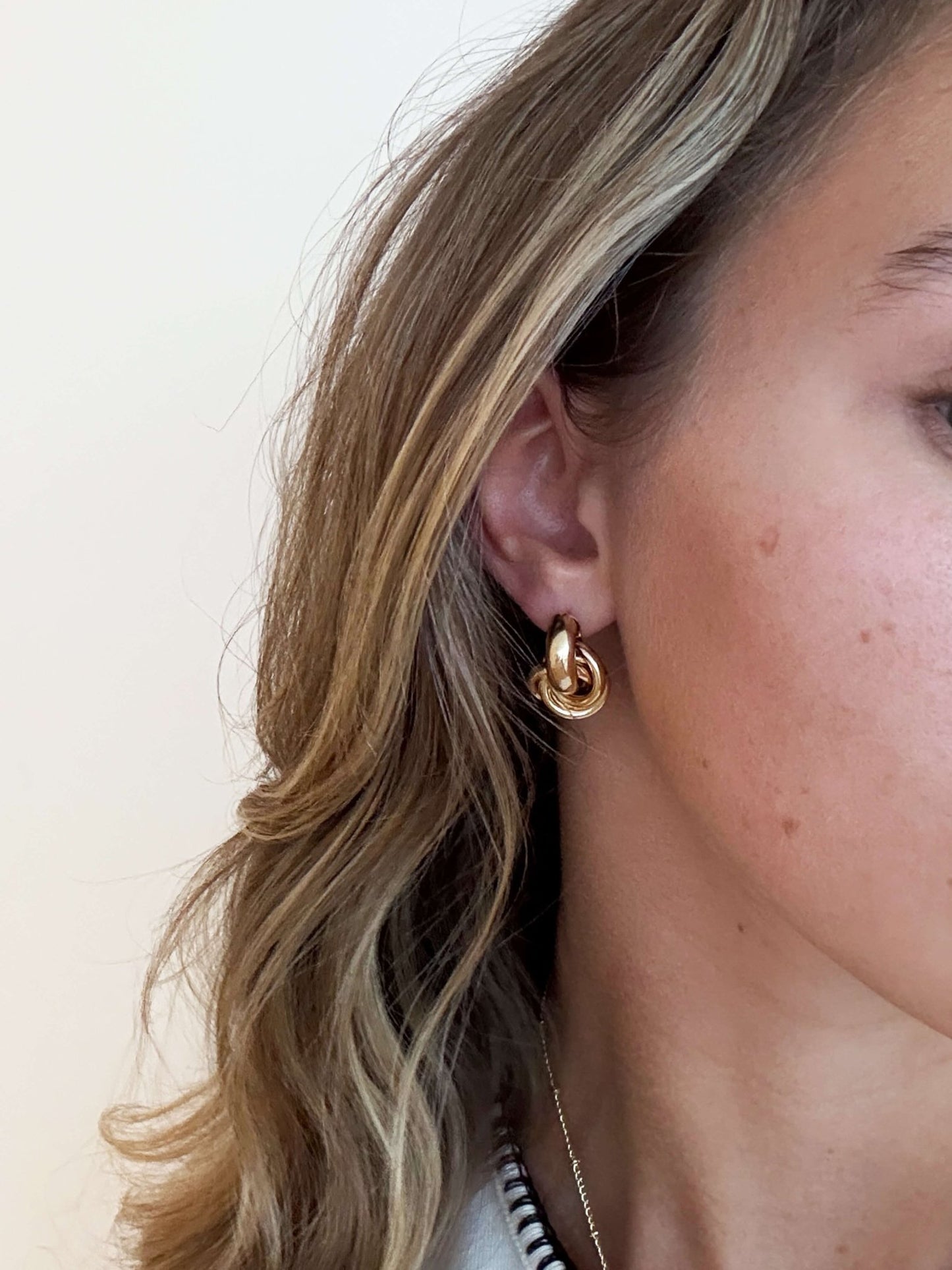 ZEYA - Knot Earrings