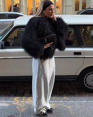 Manteau court en fausse fourrure Nadine