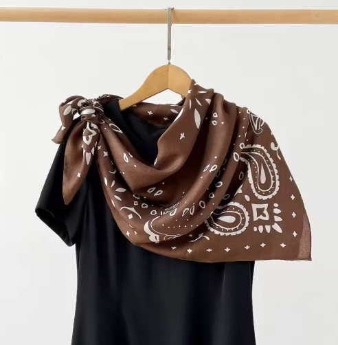 Reese Bandana Tricoté Motif Paisley