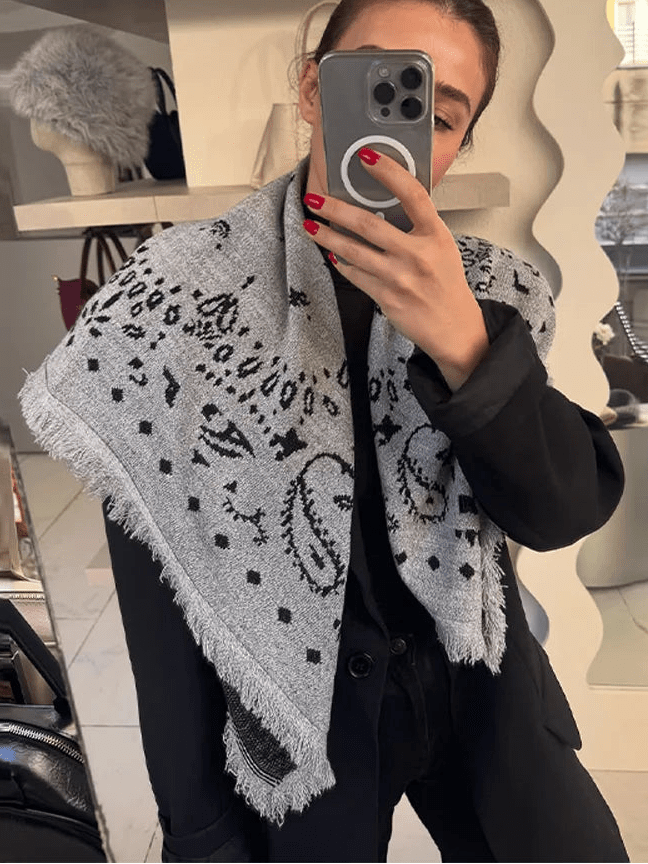 ZEYA - Terry Knitted Fringed Square Scarf