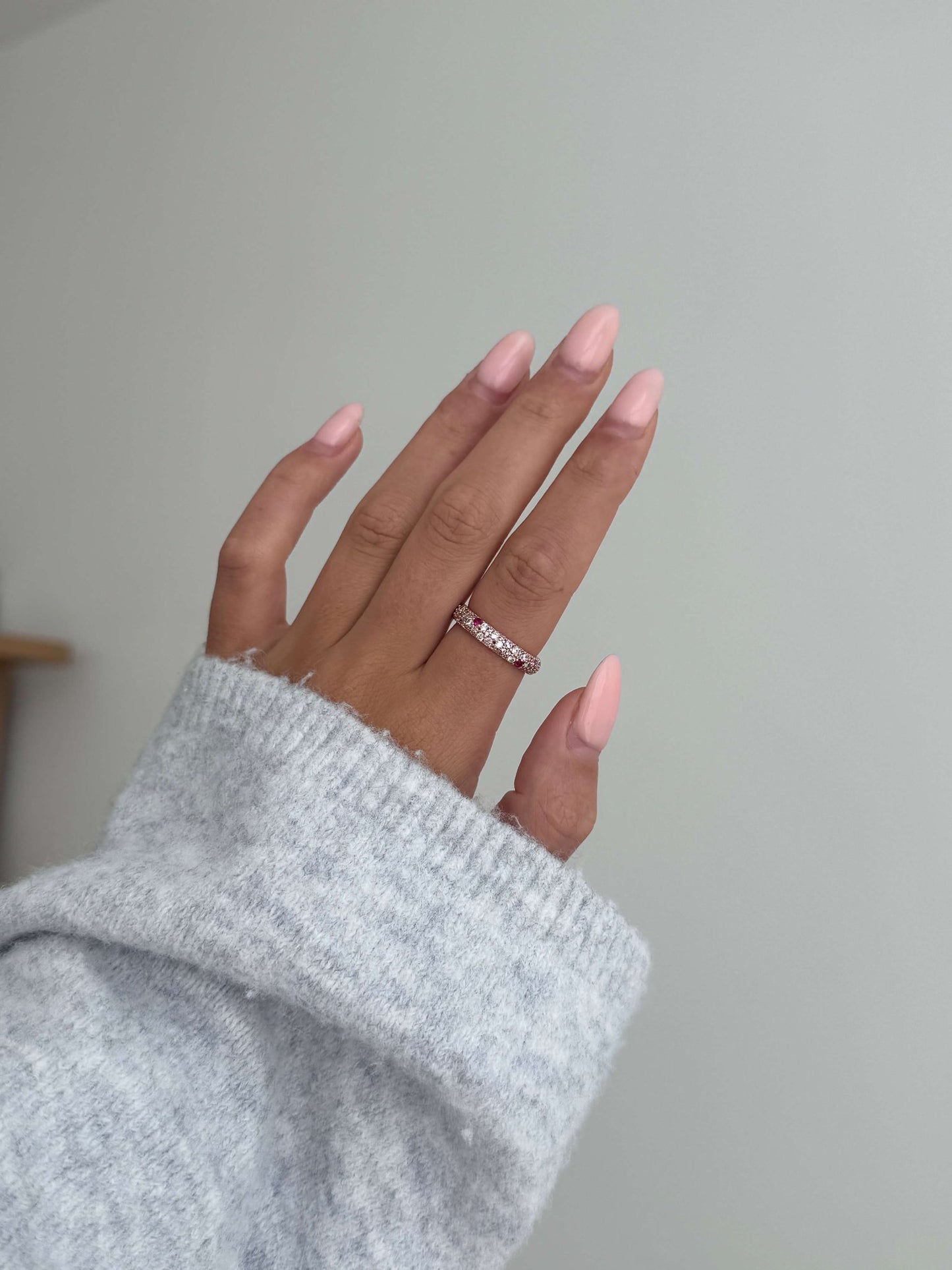 ZEYA - Valentina Gradient Rhinestone Band Ring